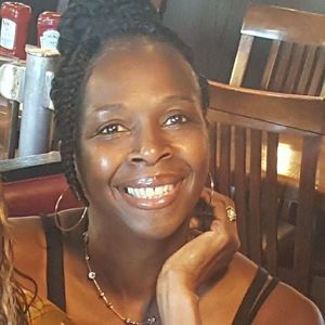 Meet your Posher, Michele